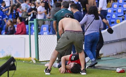 Advertencia de fuertes imágenes: 4 videos y 3 fotos que dan cuenta de la violencia sin control en el Querétaro-Atlas