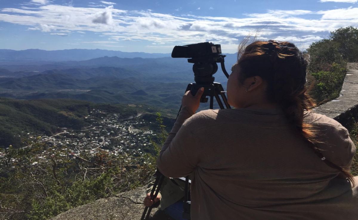 Presentan cuatro cortometrajes hechos por jóvenes zapotecas de un taller de cine en el Istmo