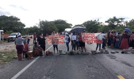 Pese a pandemia, vuelven bloqueos al Istmo; exigen auditoría a edil de Xadani a 3 años del sismo