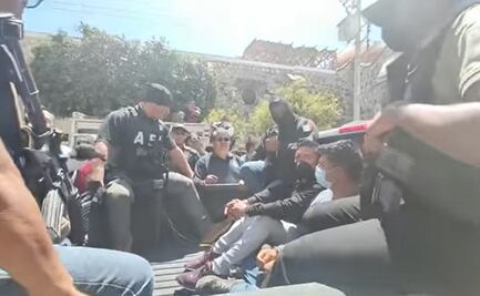 Tras mesa de negociación, liberan a grupo de profesores retenidos en San Pablo Guilá, en la Sierra Sur de Oaxaca