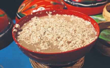 Tejate y tepache, bebidas ancestrales presentes en la celebración de la Guelaguetza 2021