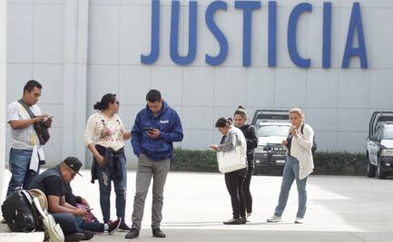 Tras alcanzar acuerdos, liberan a más de 100 trabajadores del gobierno de Oaxaca retenidos en cuartel