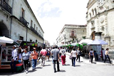 Por ambulantaje en Centro Histórico de Oaxaca, bajaron 70% ventas