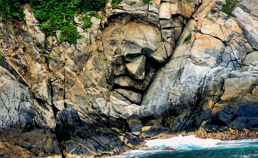 Huatulco te espera con su misterioso Rostro Mixteco y playas escondidas ideales para el turismo ecológico y la aventura. Foto: Hotel Las Brisas, Huatulco.