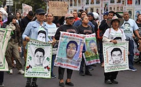 Vinculan a funeraria y Semefo con desaparición de estudiantes de Ayotzinapa; hay 7 detenidos