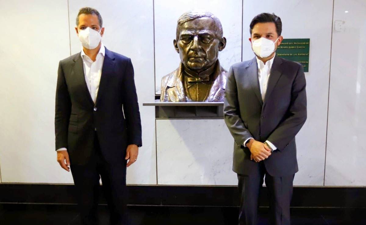 Murat y Robledo trazan ruta para adherir Oaxaca a IMSS-Bienestar; prevén mil 596 mdp de inversión