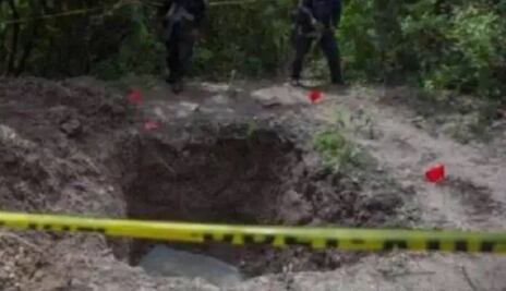 Confirman hallazgo de fosas clandestinas con al menos dos cuerpos