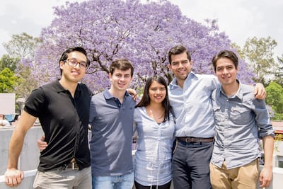 Bacterias Colorean la ropa y ahorran agua