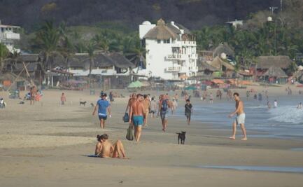 Puerto Ángel y Zipolite pasan de semáforo rojo a naranja por Covid-19, hasta nuevo aviso