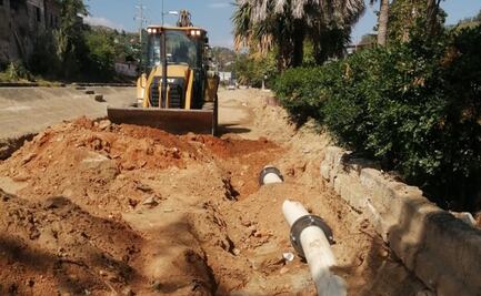 Piden 30 colonias de Salina Cruz la reubicación de línea de agua que pasa debajo de tren Transístmico