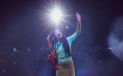 Agradece Malena Ríos al público del Vive Latino; “la mejor arma es mi saxofón”, dice música oaxaqueña