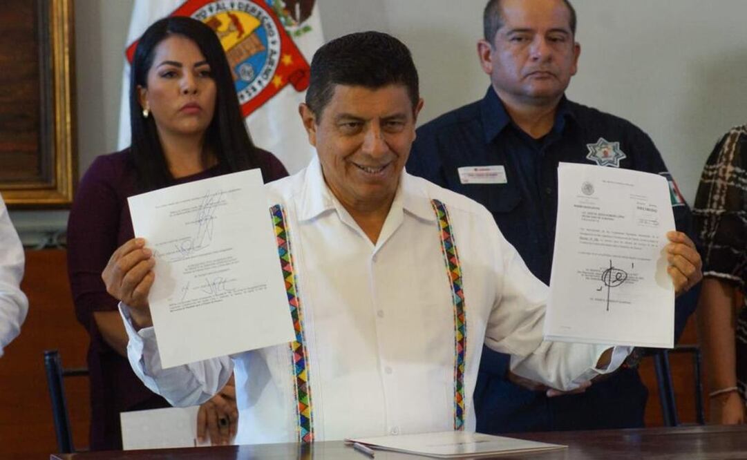 Promulga gobernador Salomón Jara Ley de Revocación de Mandato en Oaxaca. Foto: Edwin Hernández. Foto: Edwin Hernández