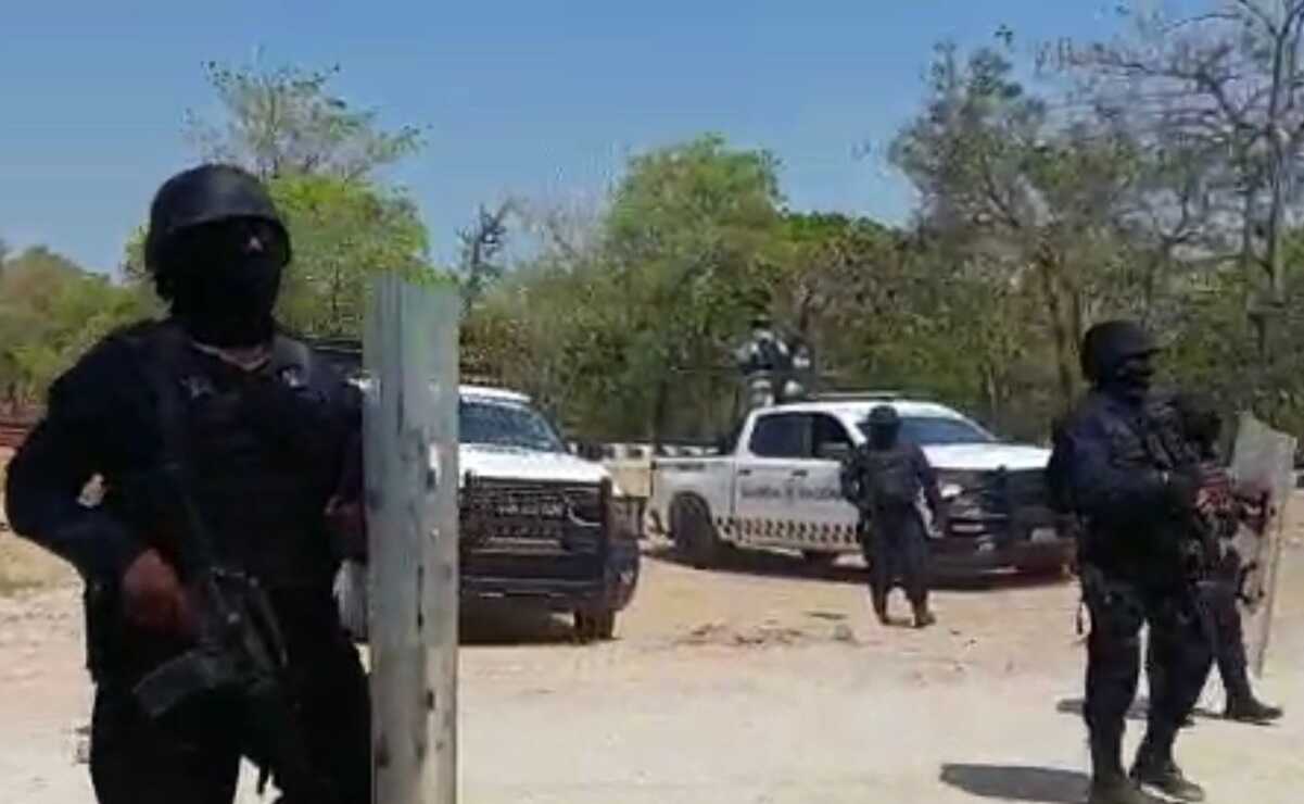 Marinos y policías desalojan a indígenas que protestaban contra Tren Transístmico en Oaxaca; hay 6 detenidos. Fotos: Especiales