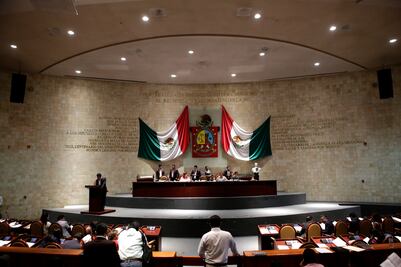 Gabino Cué en carácter de “no localizable” para continuar con juicio político