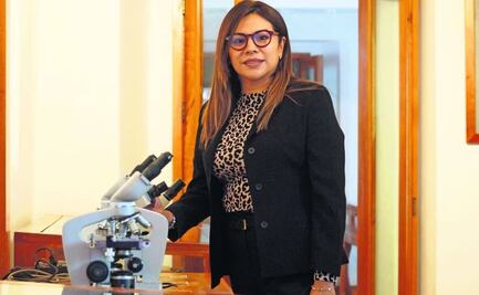 Por hallazgos para detección temprana del cáncer de hígado, reconocen a Verónica Vásquez con Premio de Investigación en Oaxaca