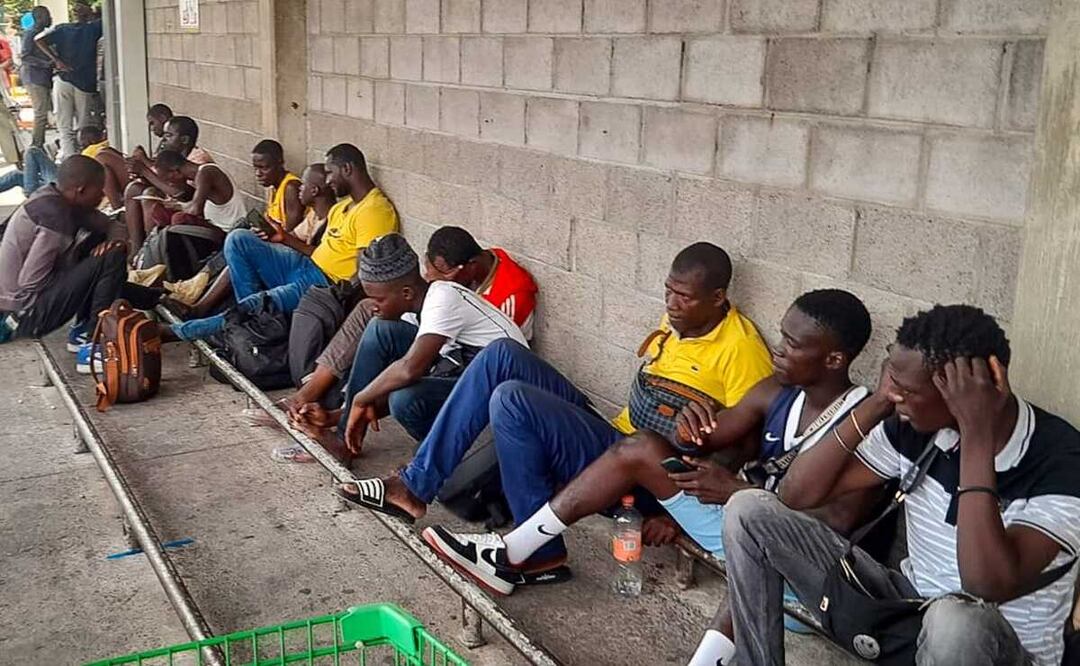 Persecución política y pobreza orillan a 25 mil migrantes africanos a cruzar Oaxaca para llegar a EU. Fotos: Claus Mendoza