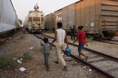 Esperan 6 mil 748 migrantes  por asilo en Estados Unidos