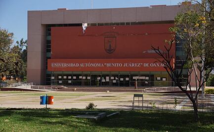 Exrector de la UABJO exige a AMLO y al gobierno de Oaxaca respeto a autonomía