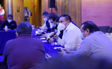 Terminan trabajadores de Salud protestas tras acuerdo con los SSO; logran destitución de funcionario