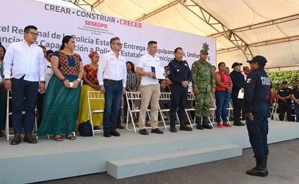 Inaugura Murat Hinojosa el Cuartel Regional de la Policía Estatal en El Espinal, Oaxaca