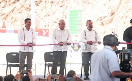AMLO propondrá decreto para que oaxaqueños nunca paguen en carretera a Puerto Escondido