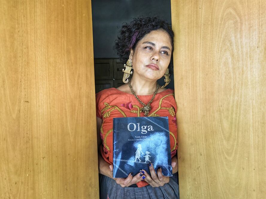 Natalia Toledo, la poeta zapoteca de Oaxaca que escribe versos con enseñanzas de su madre para sanar el alma. Fotos: Roselia Chaca