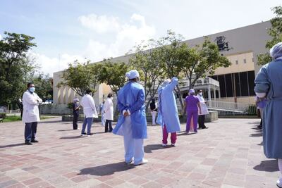 Tras despido de empleados, personal médico de Hospital Civil de Oaxaca no se da abasto