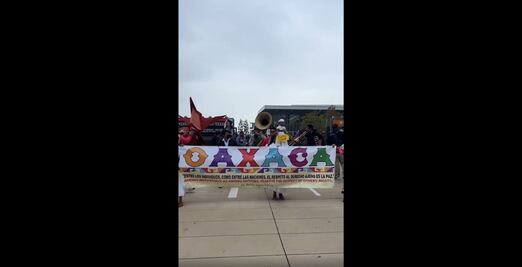 Oaxaqueños en Los Ángeles exigen renuncia de concejales latinos por comentarios racistas contra indígenas