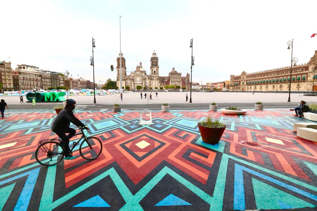 Inspirado en tejidos oaxaqueños, así es el nuevo paso peatonal en el Zócalo de la CDMX