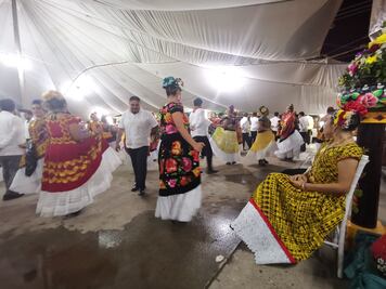 En municipios del Istmo  la autoridad Exhorta al cierre de restaurantes, bares y líneas de autobuses, en otros verifica que tengan gel y jabón 