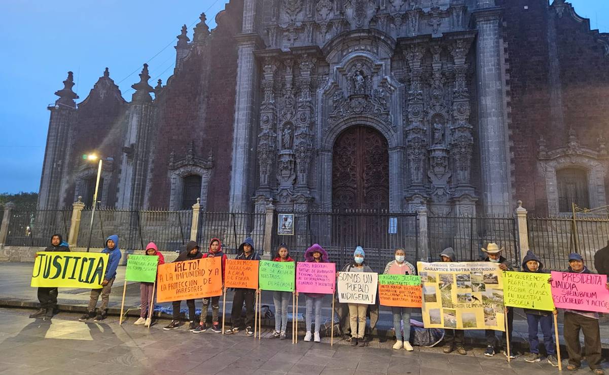 Familias desplazadas de Yosondúa, Oaxaca, arriban a la CDMX; exigen la intervención de Sheinbaum