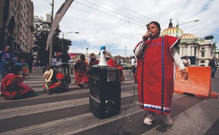 “No esperábamos salir con vida”: a un año, triquis desplazadas de Oaxaca siguen sin noticias del retorno