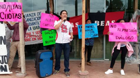 Detienen a líderes de estudiantes  que mantiene tomada la UABJO