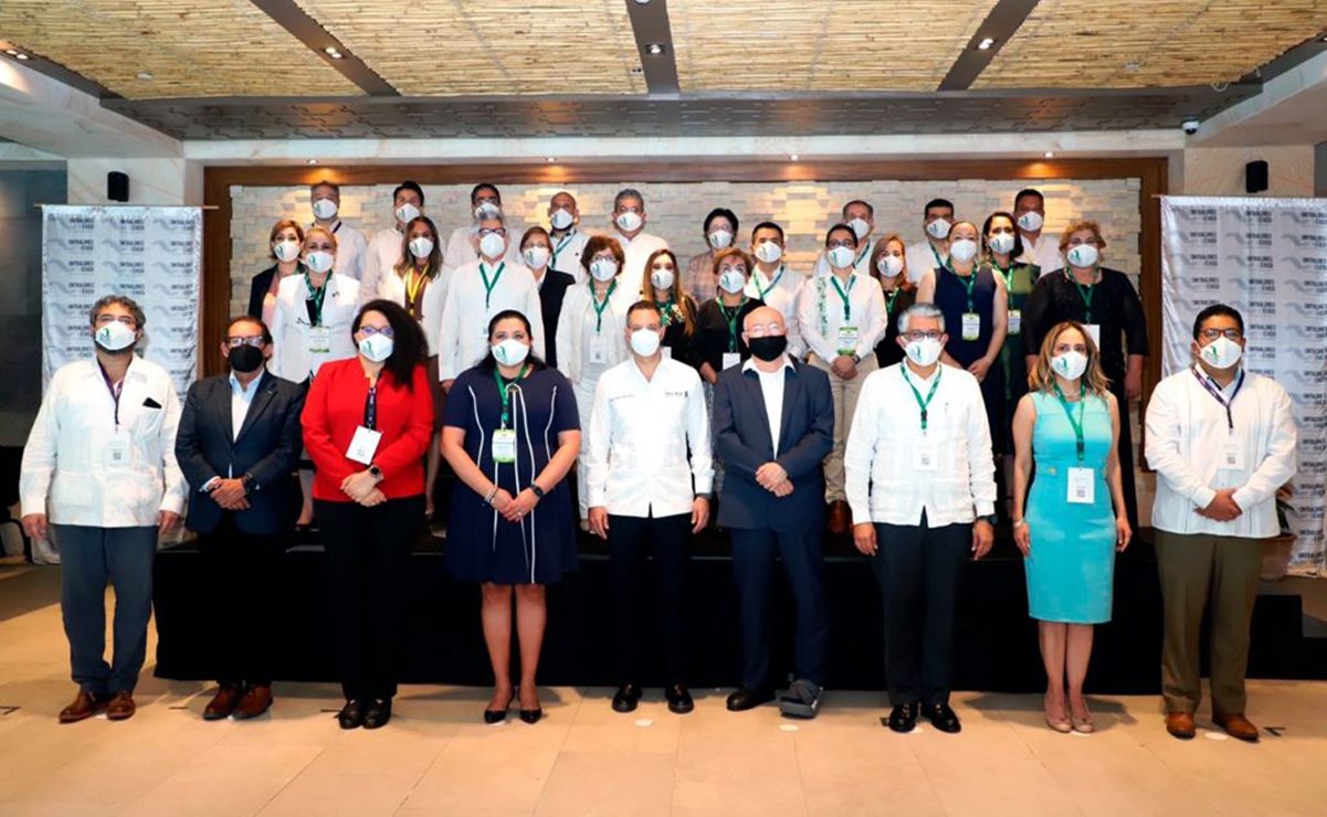 Se reúnen en Oaxaca los 32 contralores del país; pendientes de transparencia bajaron 98%: Murat
