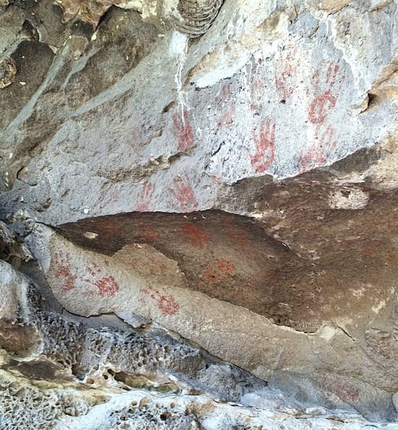 La cueva de las manos del paraje Ree Bilie de Mitla
