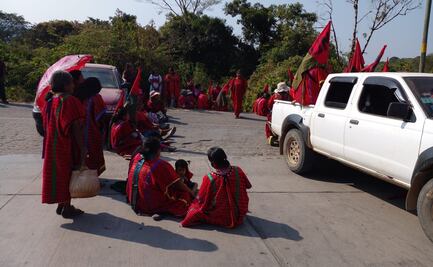 Frenan, otra vez, retorno de desplazados triquis en Oaxaca; MULT protesta por ingreso de Guardia Nacional