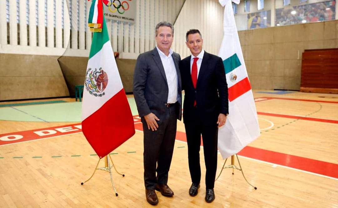 Como presidente de la Conago, firma Murat compromiso por la activación física con la campaña “Libérate”. Fotos: Gobierno de Oaxaca