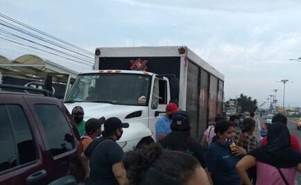 Bloquean cervecera dueños de bares y cantinas de Salina Cruz; exigen vender alcohol tras retirar Ley Seca