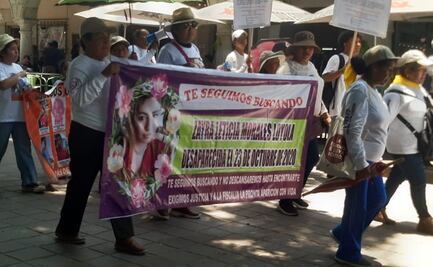 Madres y colectivos de Oaxaca convierten festejo de 10 de Mayo en reclamo por desaparecidos
