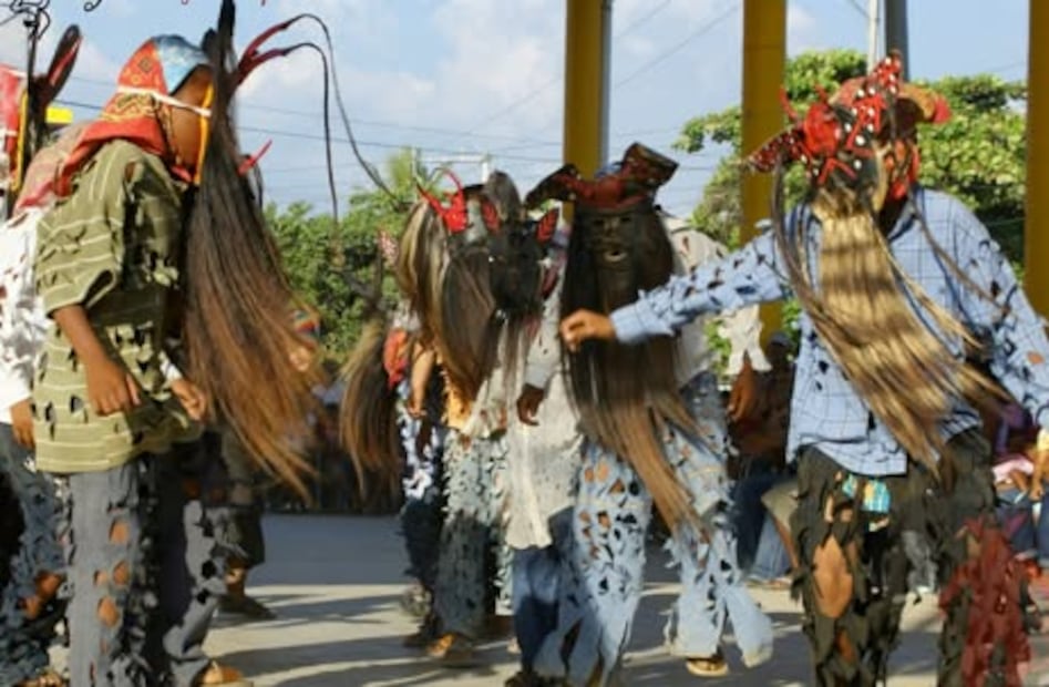Danza de los Diablos en Santa María Huazolotitlán. Foto: FB@Oaxaca