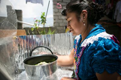 “Cocineras solares”, práctica sustentable sin dejar la tradición