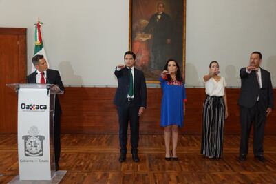 Murat anuncia cambios de gabinete en cinco dependencias