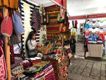 Riqueza cultural oaxaqueña llega a expo feria artesanal navideña 