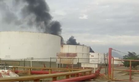 Controla Pemex conato de incendio en refinería de Salina Cruz