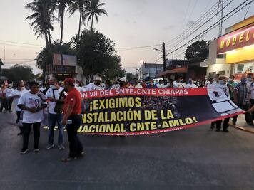 Caravana del Sur arriba a Oaxaca desde Chiapas; docentes de la CNTE exigen mesa de diálogo con AMLO