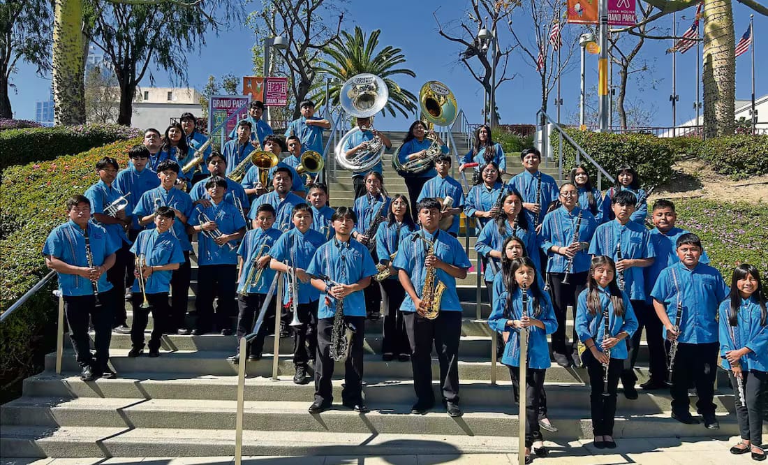 “No nos van a borrar”: Hijos de migrantes protestan con música contra redadas del ICE en Estados Unidos 