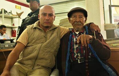 Tras 27 días en huelga de hambre, liberan a activista oaxaqueño; diputada lo acusa de matar a su hermano