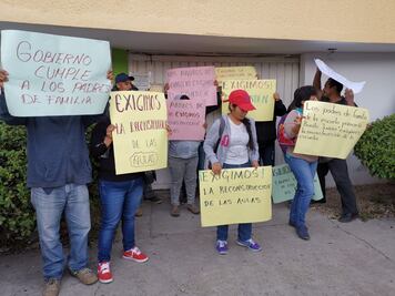 Exigen padres de familia de San Pedro Ixtlahuaca reconstrucción de escuela dañada el 7-S