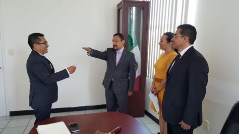 Llama Congreso a respetar  división de poderes