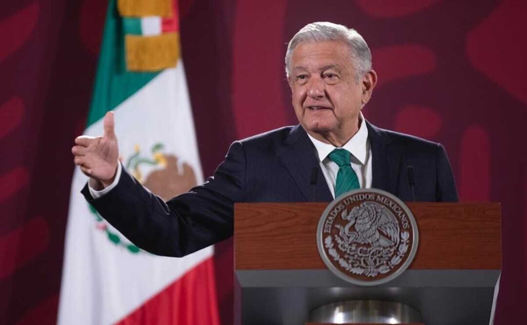 López Obrador aseguró que en el caso de Huatulco son miles de hectáreas de propiedad federal que han estado invadiendo. Foto: Especial